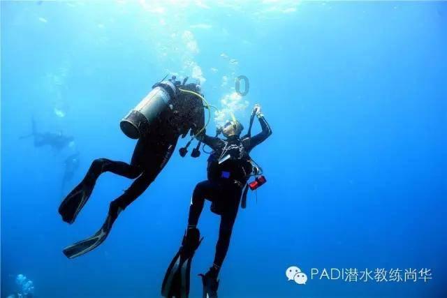 来贵州兴义万峰林过年，邂逅全国最早的春天